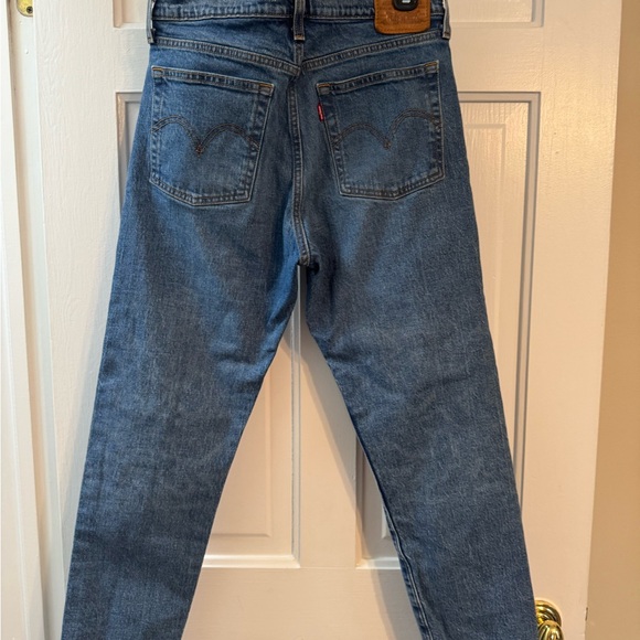 Levi's Premium Denim Wedgie Button Fly Jeans, Size 28 - Picture 2 of 7